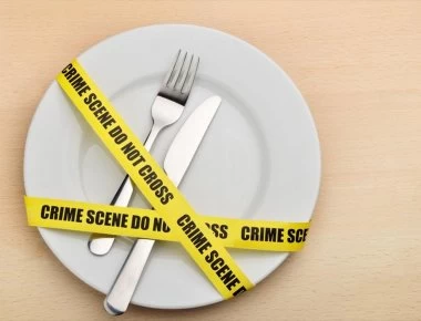 Δηλητηρίαση: Προσοχή στις 5 πιο επικίνδυνες καλοκαιρινές τροφές